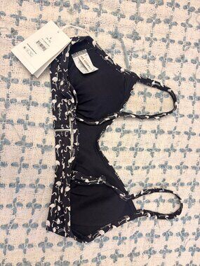 Free Assembly Flamingo Bikini Top Size S (4-6) NWT Black Pink